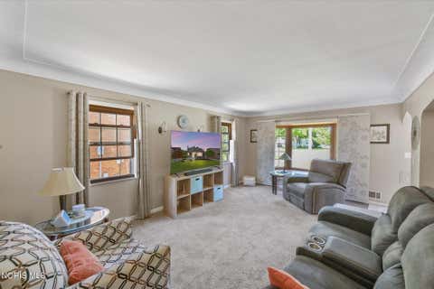 Tiny photo for 4109 S Detroit Avenue, Toledo, OH 43614 (MLS # 10011630)