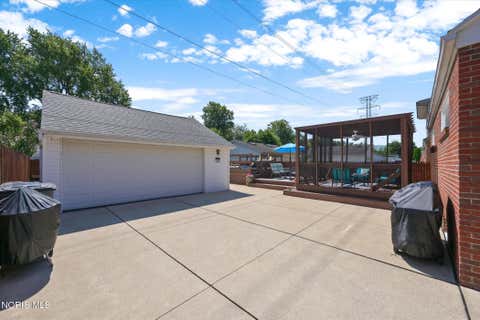 Tiny photo for 4109 S Detroit Avenue, Toledo, OH 43614 (MLS # 10011630)