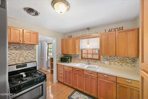Tiny photo for 4109 S Detroit Avenue, Toledo, OH 43614 (MLS # 10011630)