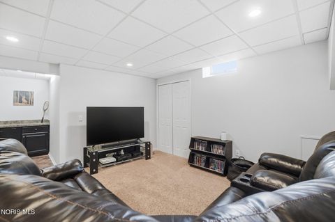 Tiny photo for 319 Valley Lane, Perrysburg, OH 43551 (MLS # 10007244)
