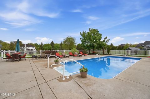 Tiny photo for 319 Valley Lane, Perrysburg, OH 43551 (MLS # 10007244)