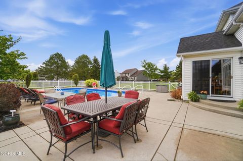 Tiny photo for 319 Valley Lane, Perrysburg, OH 43551 (MLS # 10007244)