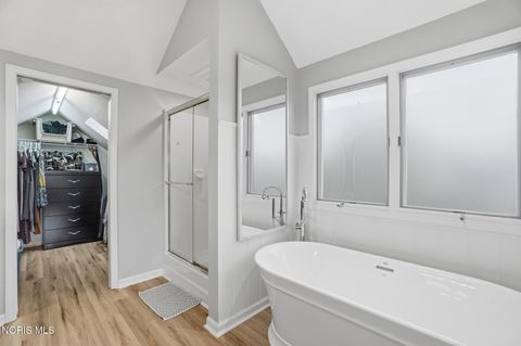 Tiny photo for 319 Valley Lane, Perrysburg, OH 43551 (MLS # 10007244)
