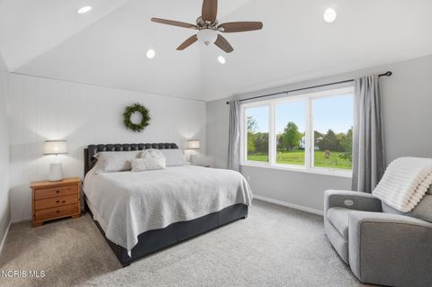 Tiny photo for 319 Valley Lane, Perrysburg, OH 43551 (MLS # 10007244)