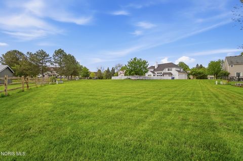 Tiny photo for 319 Valley Lane, Perrysburg, OH 43551 (MLS # 10007244)