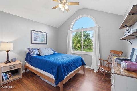 Tiny photo for 319 Valley Lane, Perrysburg, OH 43551 (MLS # 10007244)