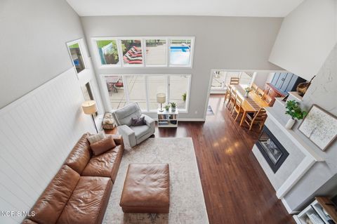 Tiny photo for 319 Valley Lane, Perrysburg, OH 43551 (MLS # 10007244)
