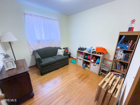 Tiny photo for 3252 Keemont Drive, Toledo, OH 43613 (MLS # 10005889)