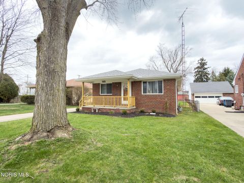 Tiny photo for 3252 Keemont Drive, Toledo, OH 43613 (MLS # 10005889)