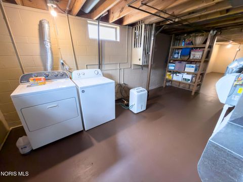 Tiny photo for 3252 Keemont Drive, Toledo, OH 43613 (MLS # 10005889)