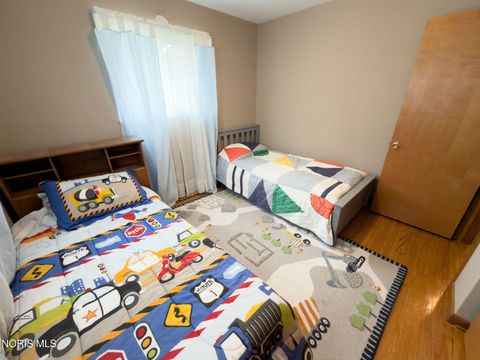 Tiny photo for 3252 Keemont Drive, Toledo, OH 43613 (MLS # 10005889)