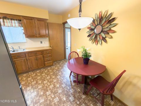 Tiny photo for 3252 Keemont Drive, Toledo, OH 43613 (MLS # 10005889)