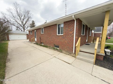 Tiny photo for 3252 Keemont Drive, Toledo, OH 43613 (MLS # 10005889)