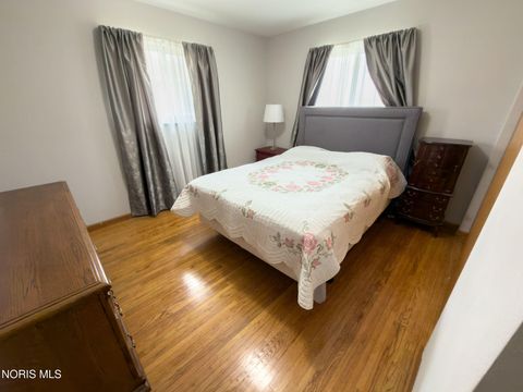 Tiny photo for 3252 Keemont Drive, Toledo, OH 43613 (MLS # 10005889)