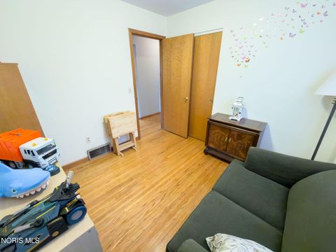 Tiny photo for 3252 Keemont Drive, Toledo, OH 43613 (MLS # 10005889)