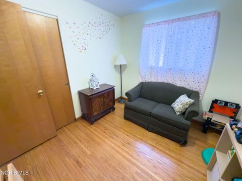 Tiny photo for 3252 Keemont Drive, Toledo, OH 43613 (MLS # 10005889)