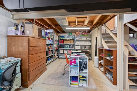 Tiny photo for 345 Hillside Drive, Rossford, OH 43460 (MLS # 10003600)