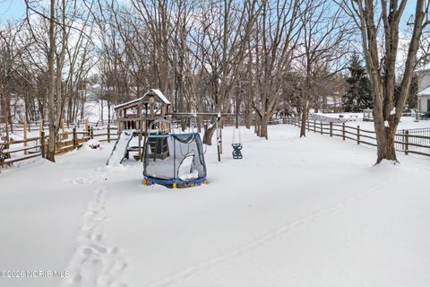Tiny photo for 345 Hillside Drive, Rossford, OH 43460 (MLS # 10003600)