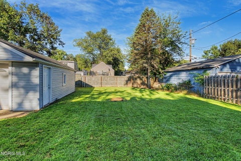 Tiny photo for 5823 Adelaide Drive, Toledo, OH 43613 (MLS # 10013370)