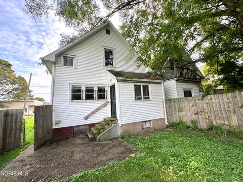 Tiny photo for 2933 Mulberry Street, Toledo, OH 43608 (MLS # 10013397)