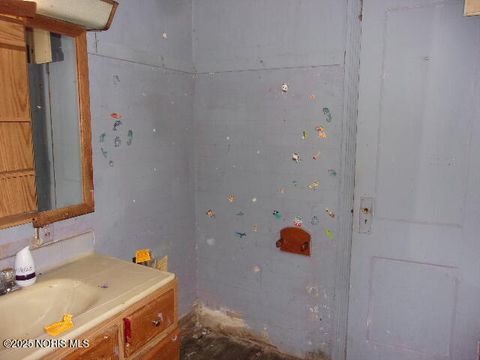 Tiny photo for 604 S Union Street, Fostoria, OH 44830 (MLS # 10002064)