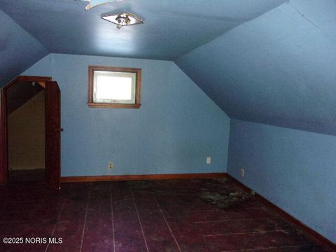 Tiny photo for 604 S Union Street, Fostoria, OH 44830 (MLS # 10002064)