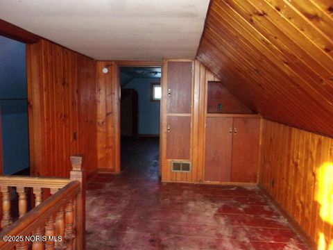 Tiny photo for 604 S Union Street, Fostoria, OH 44830 (MLS # 10002064)