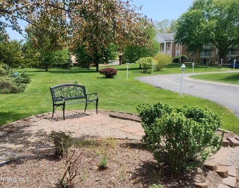 Tiny photo for 5679 Monroe Street #310, Sylvania, OH 43560 (MLS # 10007642)