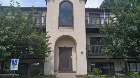 Photo of 1668 Brownstone Boulevard #Apt 613, Toledo, OH 43614 (MLS # 10001089)