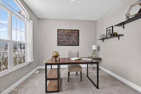 Tiny photo for 25425 Addington Court, Perrysburg, OH 43551 (MLS # 10004126)