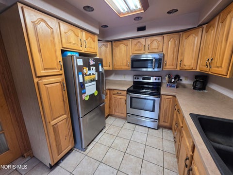 Tiny photo for 2911 Wilford Drive, Toledo, OH 43615 (MLS # 10012982)