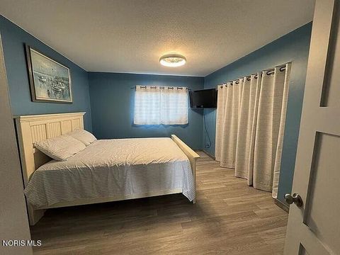 Tiny photo for 6458 N Harris Harbor Drive, Oak Harbor, OH 43449 (MLS # 10007614)