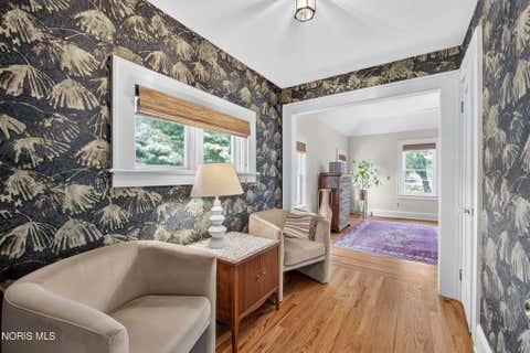Tiny photo for 319 E Broadway Street, Maumee, OH 43537 (MLS # 10011280)