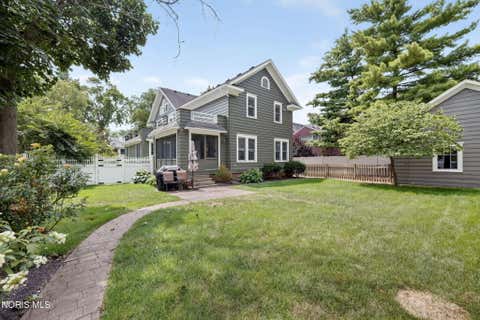 Tiny photo for 319 E Broadway Street, Maumee, OH 43537 (MLS # 10011280)