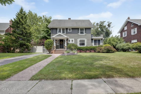 Photo of 319 E Broadway Street, Maumee, OH 43537 (MLS # 10011280)