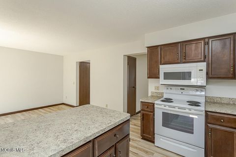 Tiny photo for 4420 Rose Garden Drive # 7, Toledo, OH 43623 (MLS # 10008390)