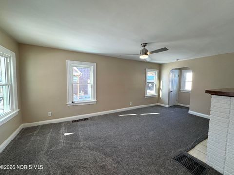 Tiny photo for 1344 Corbin Road, Toledo, OH 43612 (MLS # 10003831)