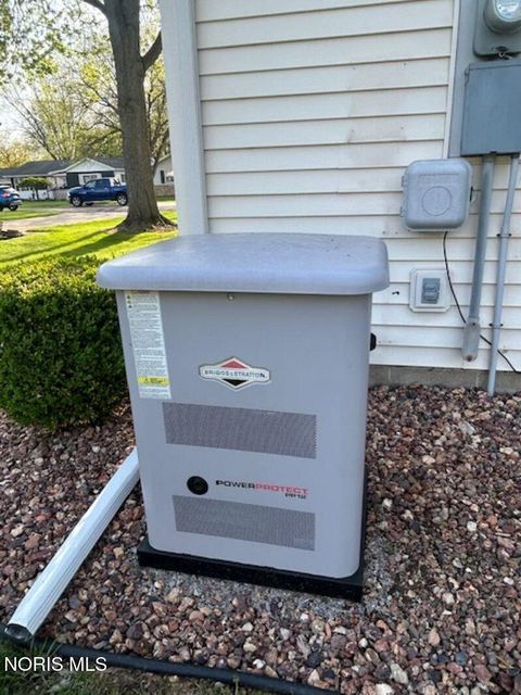 Tiny photo for 911 S Lynn Street, Bryan, OH 43506 (MLS # 10006849)