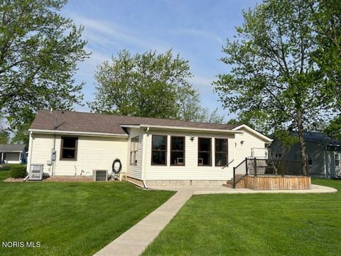 Tiny photo for 911 S Lynn Street, Bryan, OH 43506 (MLS # 10006849)