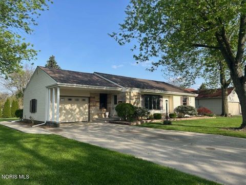 Tiny photo for 911 S Lynn Street, Bryan, OH 43506 (MLS # 10006849)