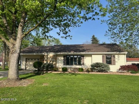 Tiny photo for 911 S Lynn Street, Bryan, OH 43506 (MLS # 10006849)