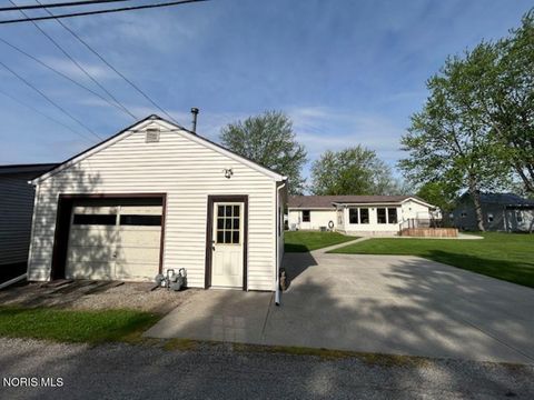 Tiny photo for 911 S Lynn Street, Bryan, OH 43506 (MLS # 10006849)