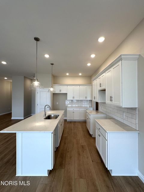 Tiny photo for 15278 Cypress Drive, Perrysburg, OH 43551 (MLS # 10007801)
