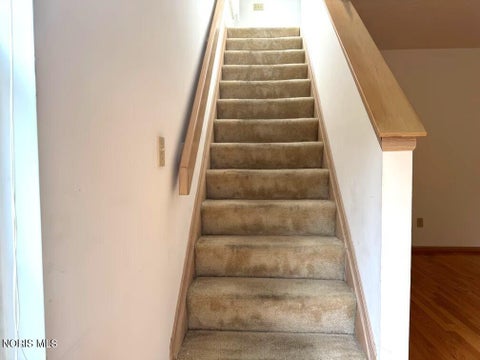 Tiny photo for 93 Stonegate Circle, Bowling Green, OH 43402 (MLS # 10014770)