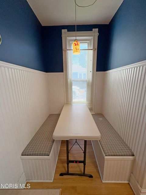 Tiny photo for 310 Buttonwood Avenue, Bowling Green, OH 43402 (MLS # 10007894)