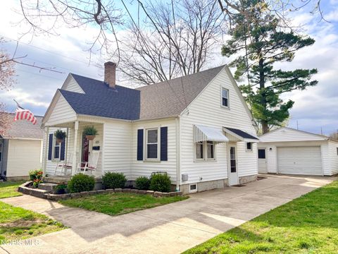 Tiny photo for 525 3rd Street, Findlay, OH 45840 (MLS # 10006302)