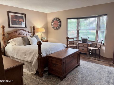 Tiny photo for 525 3rd Street, Findlay, OH 45840 (MLS # 10006302)