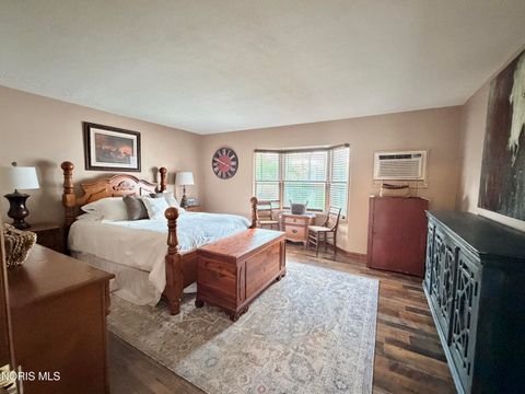 Tiny photo for 525 3rd Street, Findlay, OH 45840 (MLS # 10006302)