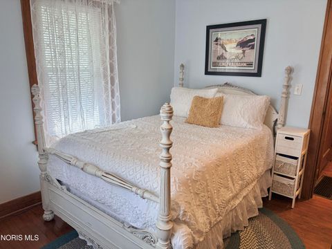 Tiny photo for 525 3rd Street, Findlay, OH 45840 (MLS # 10006302)