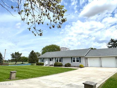 Photo of 8037 Adams Ridge Road, Defiance, OH 43512 (MLS # 10007596)
